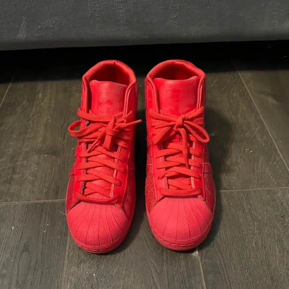 Red Adidas high top - Picture 1 of 9